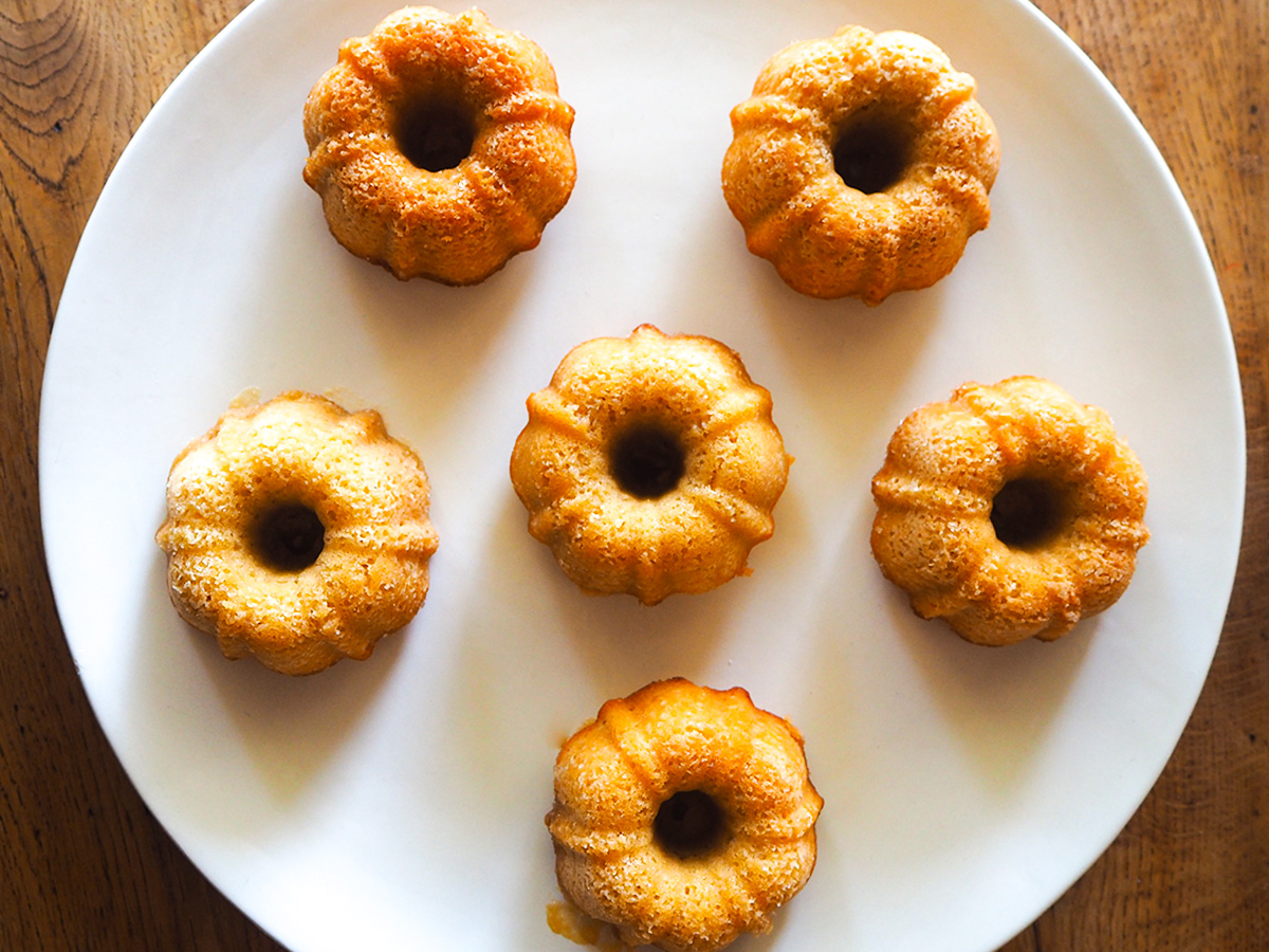 Hummingbird Mini Bundt Cakes